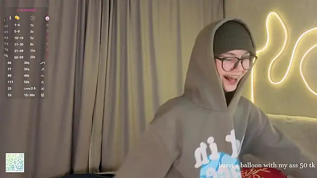 BeatrisRosel élő XXX-chatje