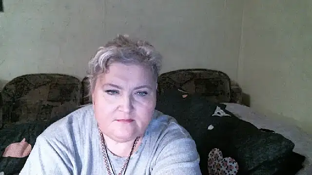 Lana555 Adlı Modelin Canlı XXX Sohbeti