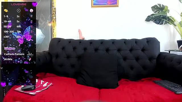 VickyJohnson1 live XXX chat