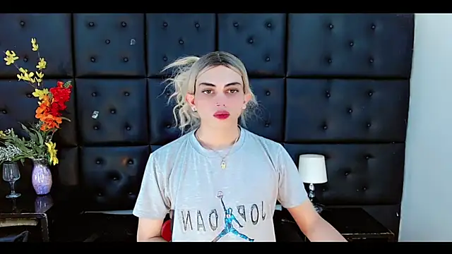 Daniela_Pink_ 라이브 XXX 채팅