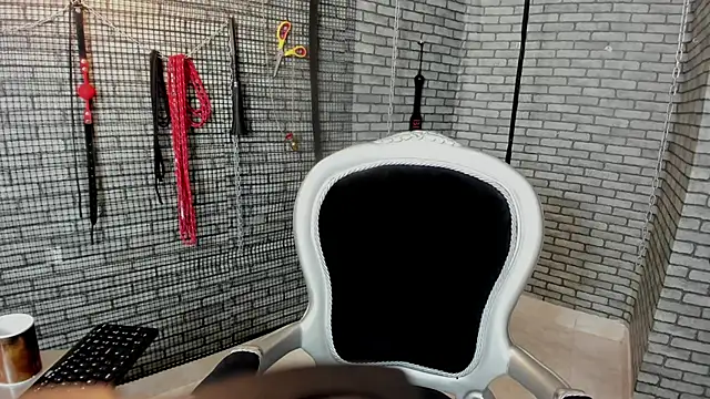 Briana_24 Chat XXX in diretta