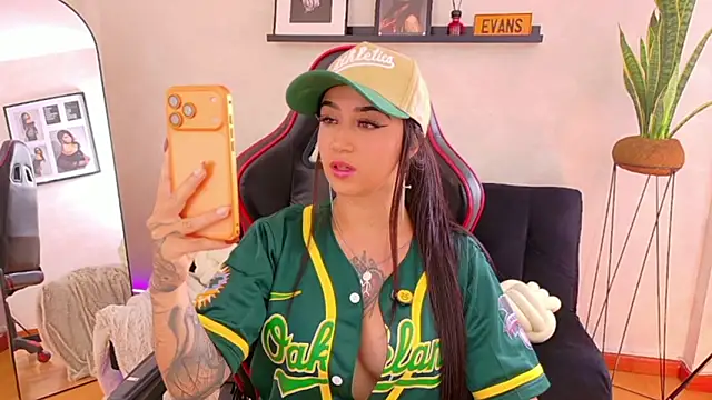 EmmyEvans1 即時 XXX 聊天