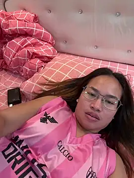 Ponthip: вебкам-шоу