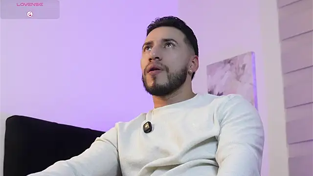 Show modela Thiago_Hill na web-kameri