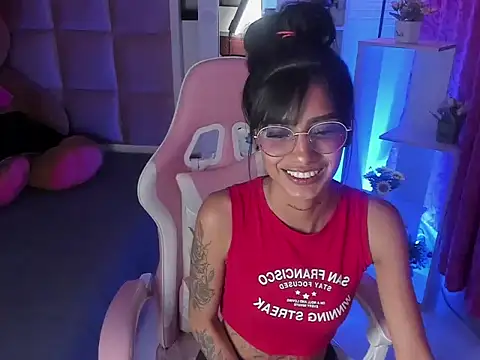 Chat XXX Live KarlaSlutSkinny__