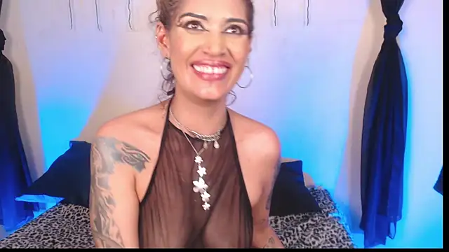 دردشة Agatha_Tenebris الجنسية المباشرة