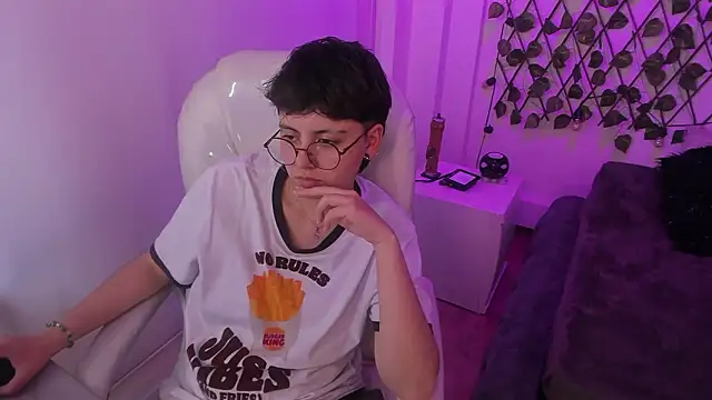 Chat +18 de Nathaly_ds ao vivo