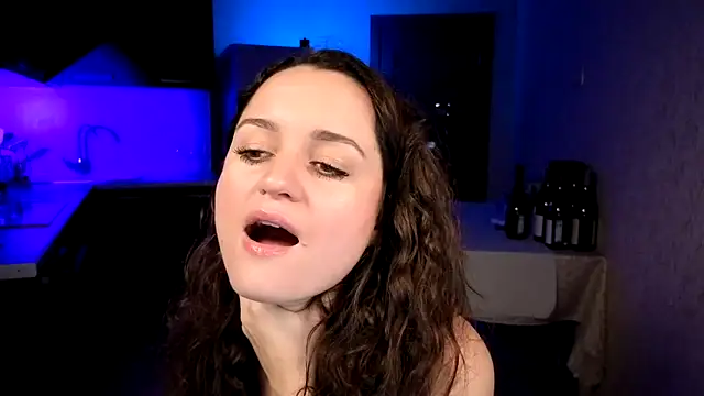 Chat +18 de Cerann1 ao vivo