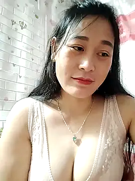 NgocLinh_69: онлайн-секс-чат