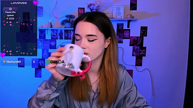 Chat XXX Live liana_kisses