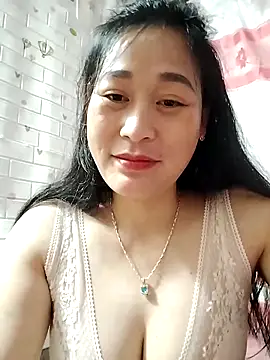 NgocLinh_69 Adlı Modelin Canlı XXX Sohbeti