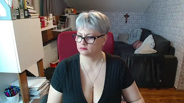 bigtits4you: απευθείας συνομιλία ΧΧΧ