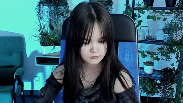 Elainebeness Adlı Modelin Canlı XXX Sohbeti