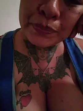 agnesvela webkamerás műsora