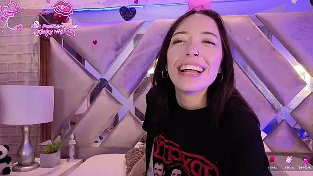 HarperrWest Adlı Modelin Canlı XXX Sohbeti