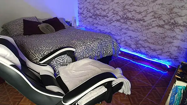 Camila_IRooseのライブXXXチャット