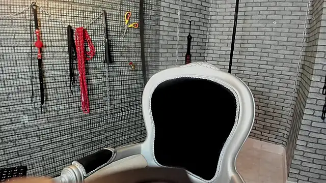 دردشة Briana_24 الجنسية المباشرة