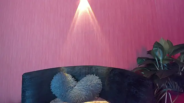 DanielaMonroe: απευθείας συνομιλία ΧΧΧ