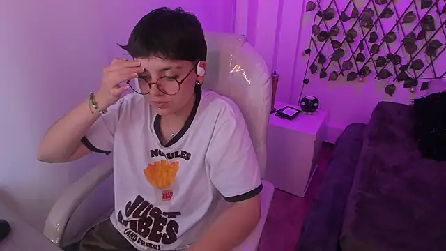 Nathaly_ds' Live XXX Chat