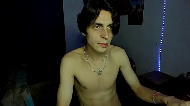 XXX chat uživo modela golden_ryyan