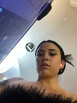 Chat XXX en directo de CharlotteScotte