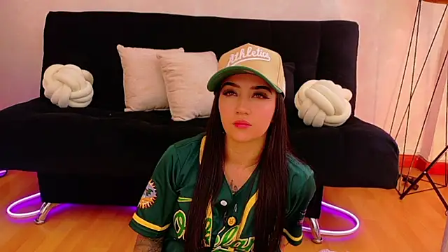 EmmyEvans1 Live XXX-Chat