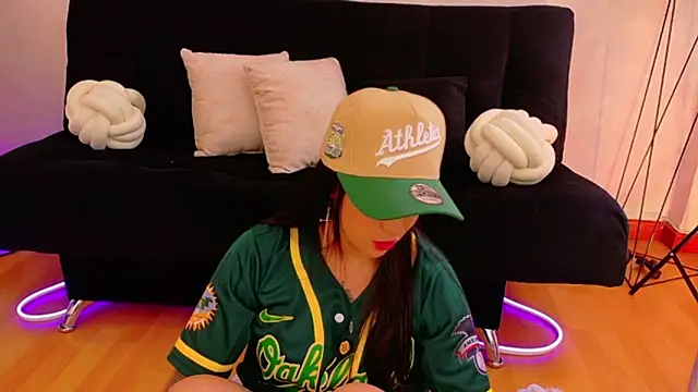 EmmyEvans1 Chat XXX live