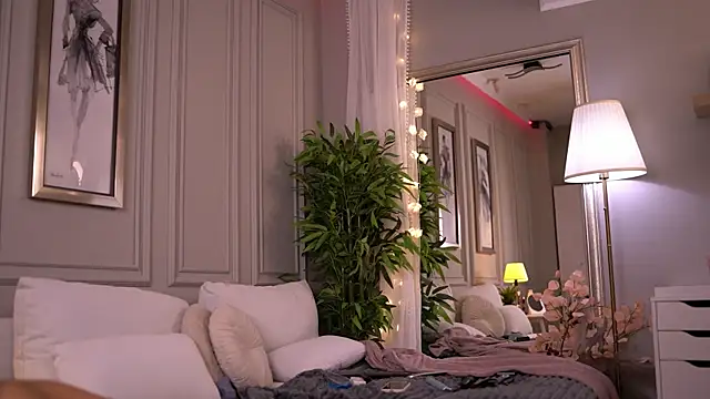 Chatroom XXX en direct de NicoleCellini