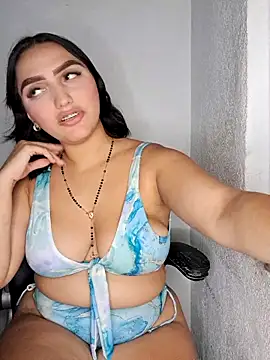 Mia_em Chat XXX in diretta