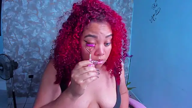 Chat XXX ao vivo de AngelaCoffee