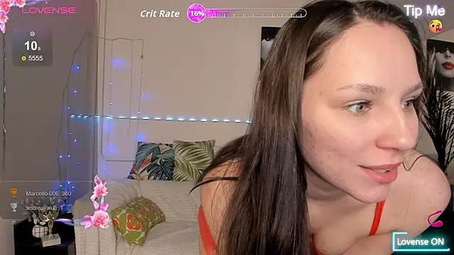 AliceW0ral Adlı Modelin Canlı XXX Sohbeti