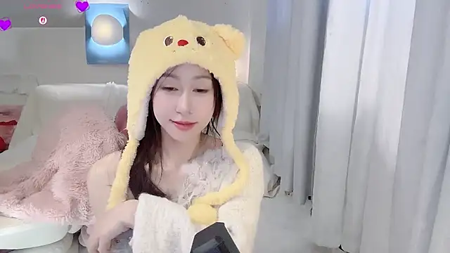 Chatroom XXX en direct de Fayebae_11