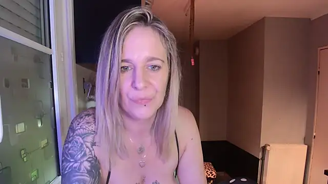 Delichieuse5 live XXX chat