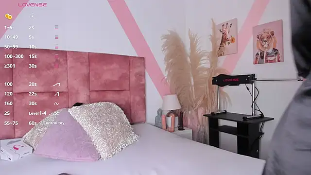 isabella_whiithe: онлайн-секс-чат