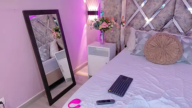 Chat +18 de LolaGray__ ao vivo