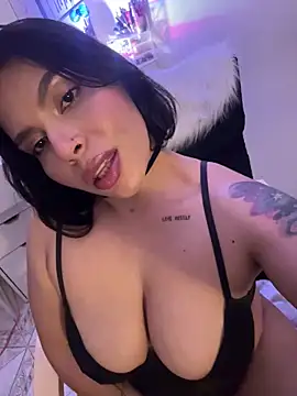 GigiiStone Live XXX-chat