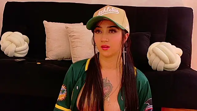 EmmyEvans1 Live XXX-chat