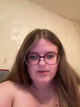 CurvyPaar2 Adlı Modelin Canlı XXX Sohbeti