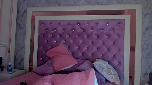 Adonis_hot Adlı Modelin Canlı XXX Sohbeti