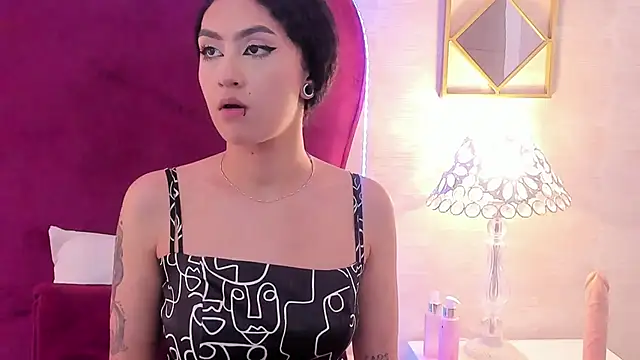 EllaEvanz's Live XXX Chat