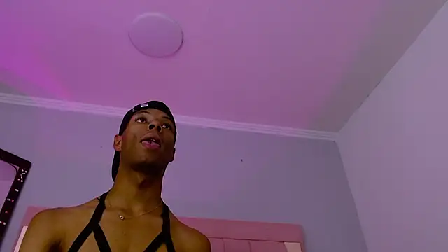 Santiago_Ortiz_ webkamerás műsora