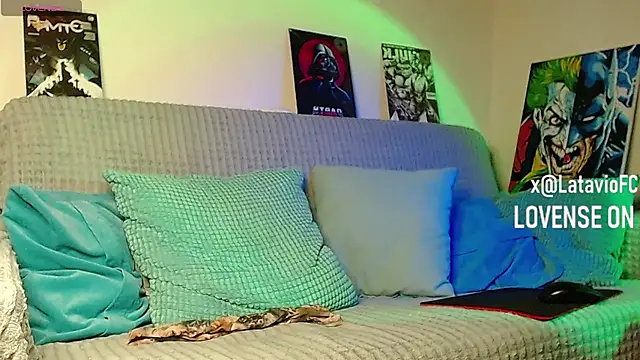 Midnighter_ – Kamerová šou