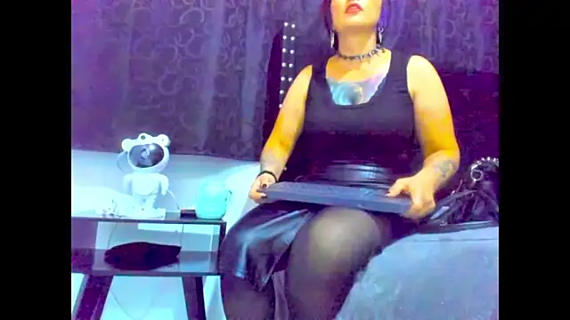 Chatroom XXX en direct de amareto_queen