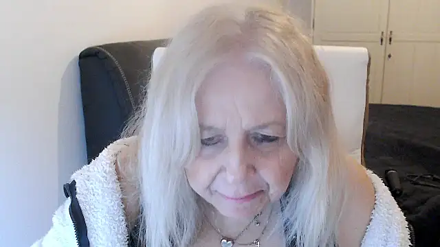 SusiLifeXXX: απευθείας συνομιλία ΧΧΧ