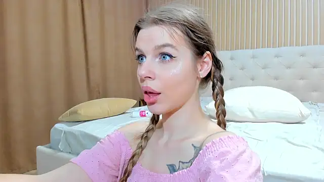 Czat XXX na żywo – Mila_Polly_and_Forester_