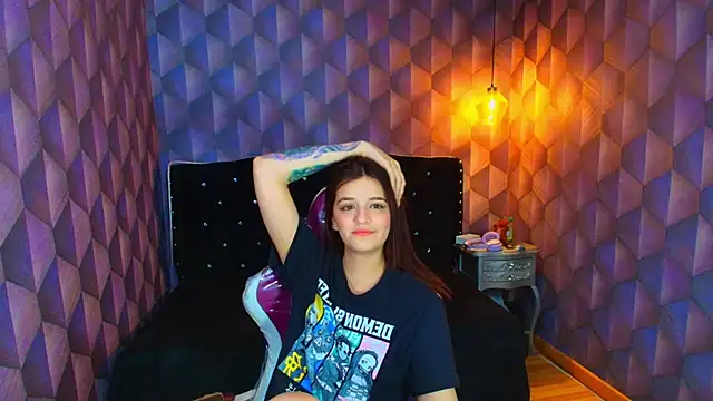 Czat XXX na żywo – LiaHarryis