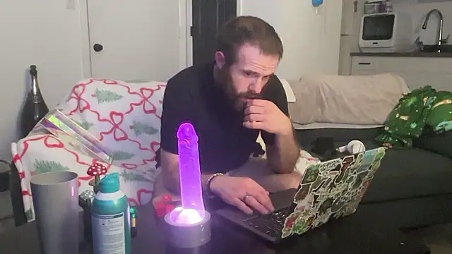 SexuallyExplicit: вебкам-шоу