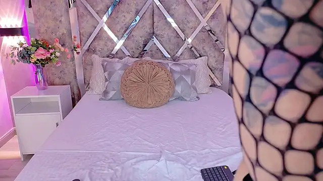 LolaGray__ Chat XXX in diretta