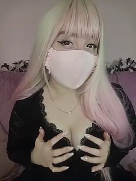 Zuzanna_Pink Adlı Modelin Canlı XXX Sohbeti