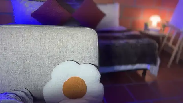 RouseColins Adlı Modelin Canlı XXX Sohbeti